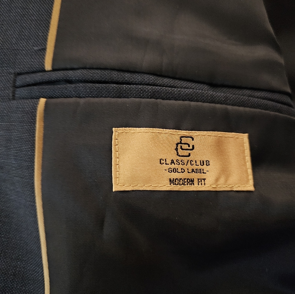 Navy blue boys blazer from Dillards size 18